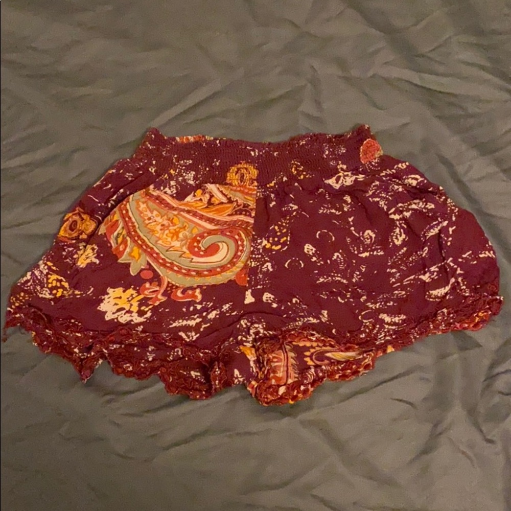LA hearts flowy shorts